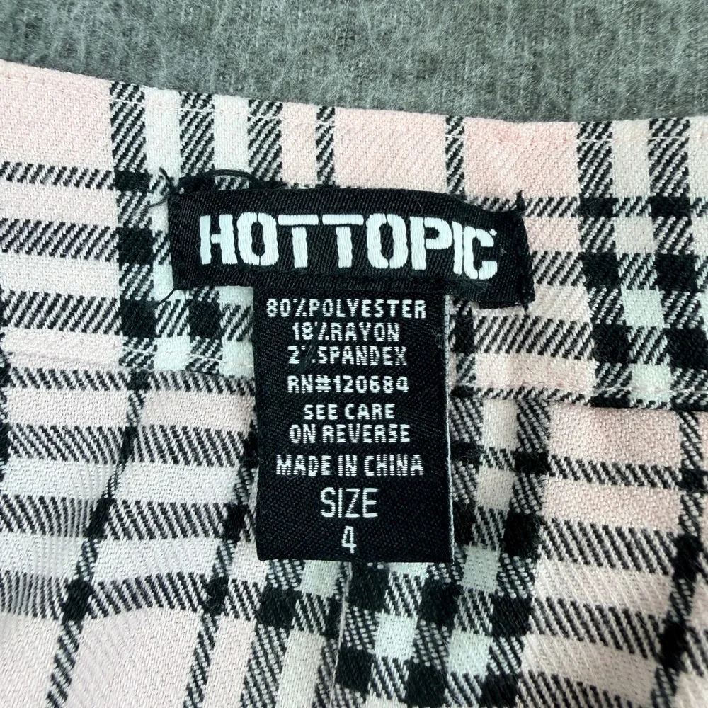 Hot Topic Pleated Mini Skirt Women's Size 4 Pink‎ Black Plaid Preppy Alt Punk